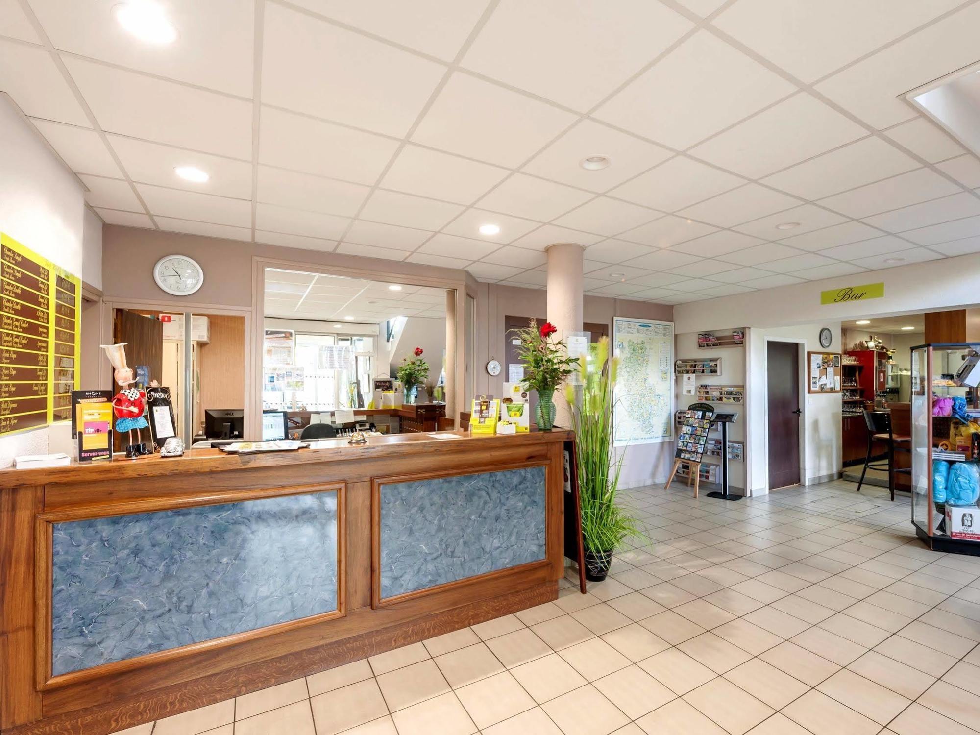 Hotel Le Chatard Sarcey Ngoại thất bức ảnh