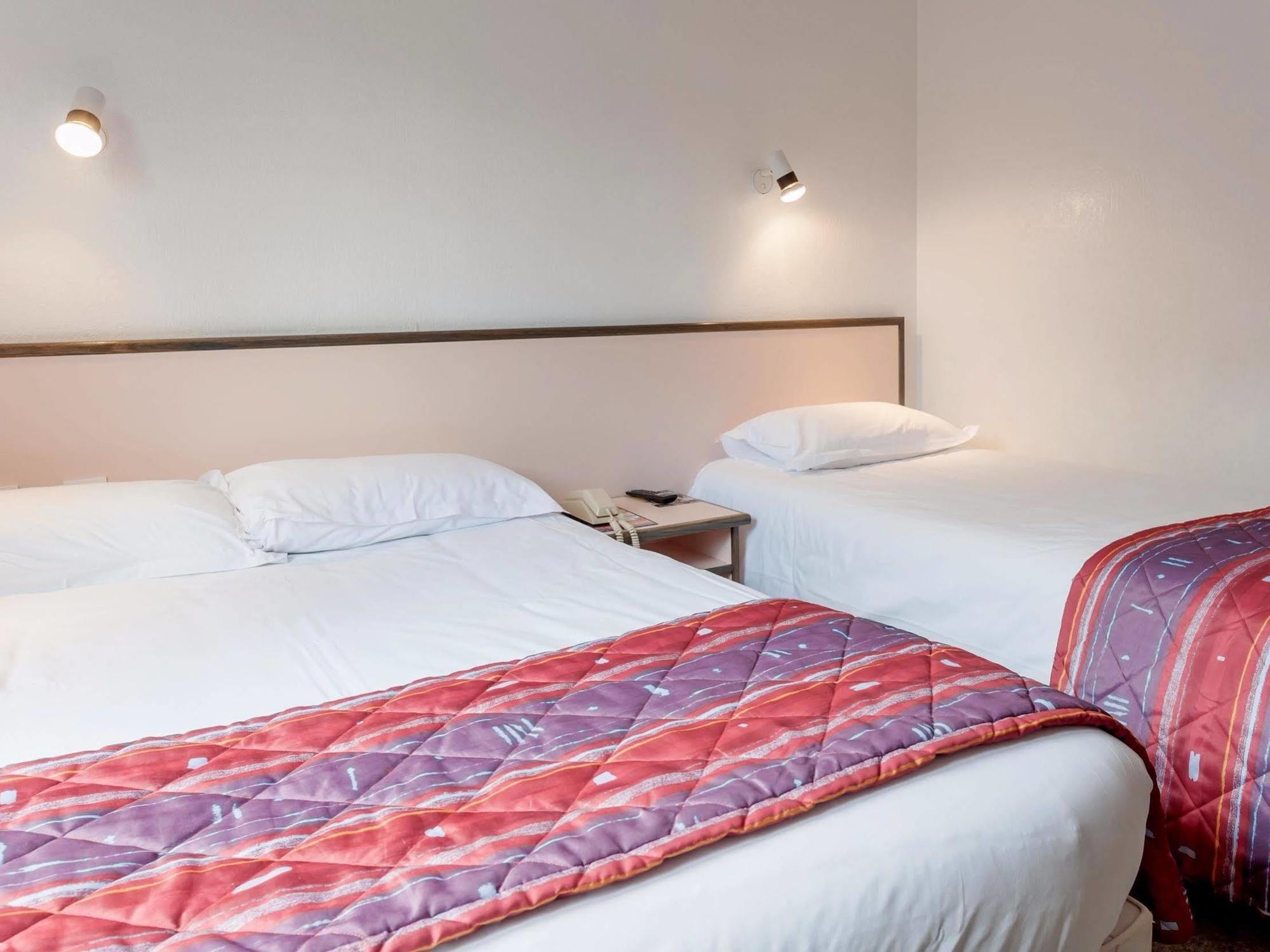 Hotel Le Chatard Sarcey Ngoại thất bức ảnh